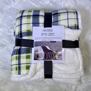 ⭐️CLEARANCE⭐️Navy, Green & White Plaid Micromink Sherpa